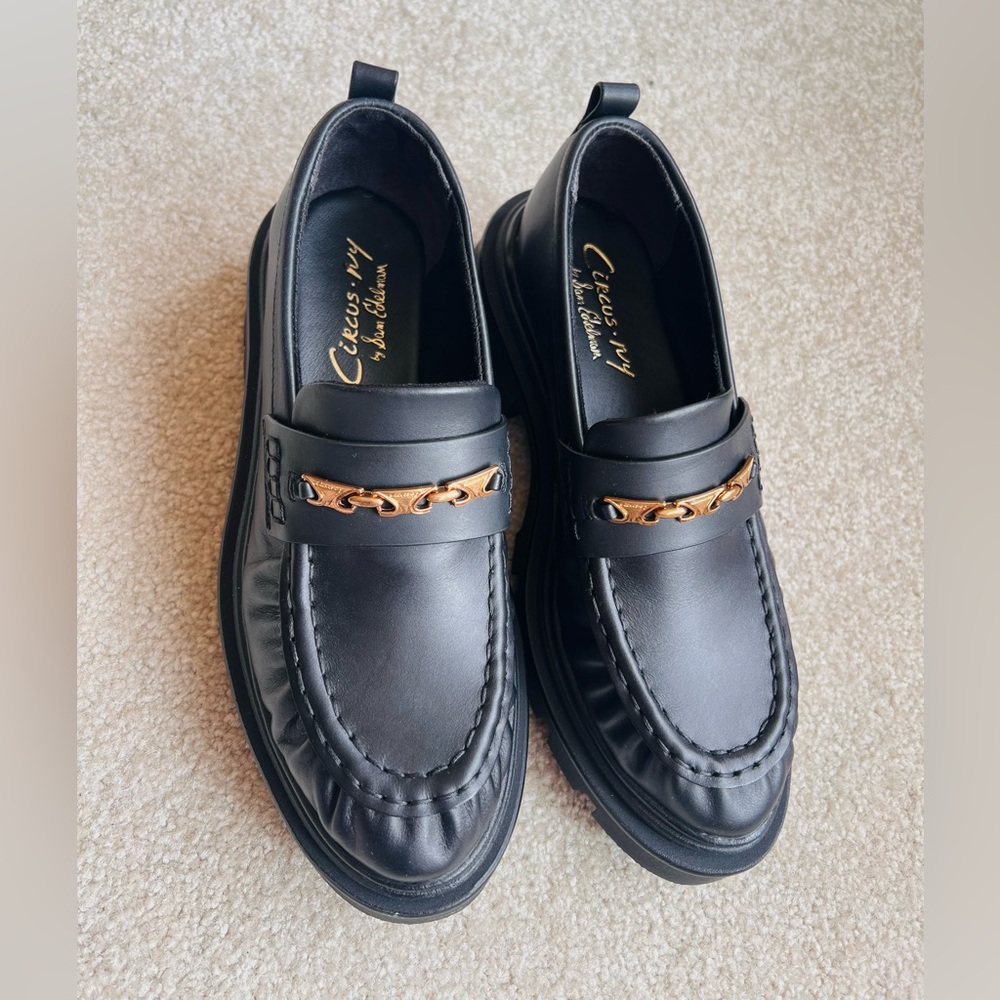 Circus NY by Sam Edelman Leather Loafers
Size 8